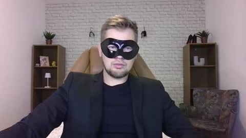 Snapshot of max_mila_888 chatting on September 21, 2025, 9:00 am Max  Aliya online show from September 21, 2025, 9:00 am