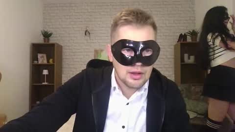 Snapshot of max_mila_888 chatting on September 25, 2025, 7:23 am Max  Aliya online show from September 25, 2025, 7:23 am