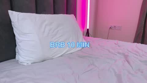 Snapshot of max_shy chatting on February 13, 2025, 9:06 pm Max online show from February 13, 2025, 9:06 pm