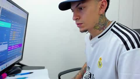 max_sstteel online show from May 7, 2026, 3:50 pm