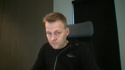 Snapshot of max_straight_1 chatting on February 24, 2025, 7:22 am Max take off clothes online show from February 24, 2025, 7:22 am