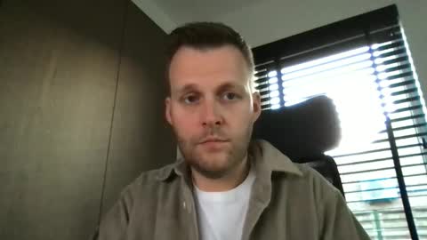 Snapshot of max_straight_1 chatting on March 3, 2025, 6:48 am Max take off clothes online show from March 3, 2025, 6:48 am