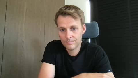 Snapshot of max_straight_1 chatting on September 16, 2025, 8:04 am Max take off clothes online show from September 16, 2025, 8:04 am