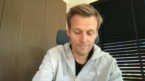 Snapshot of max_straight_1 chatting on September 22, 2025, 7:21 am Max take off clothes online show from September 22, 2025, 7:21 am