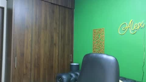 Max Taylor online show from December 2, 2024, 10:56 pm