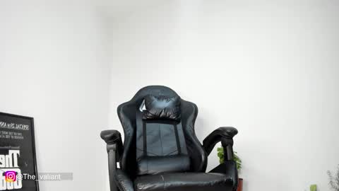 max_valiant1 online show from February 23, 2026, 2:31 am