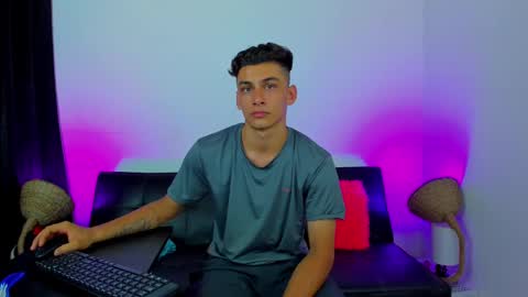 MAX     online show from October 7, 2025, 6:54 am