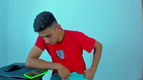 Snapshot of max_wild01 chatting on July 6, 2026, 5:48 am MAX online show from July 6, 2026, 5:48 am