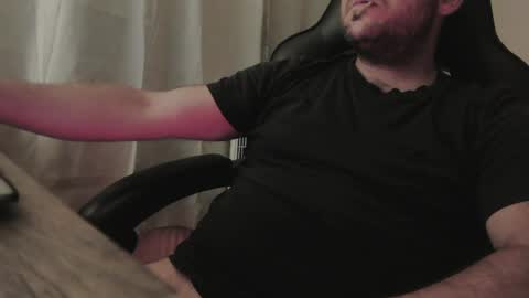 maxcamlove online show from July 2, 2026, 1:05 am