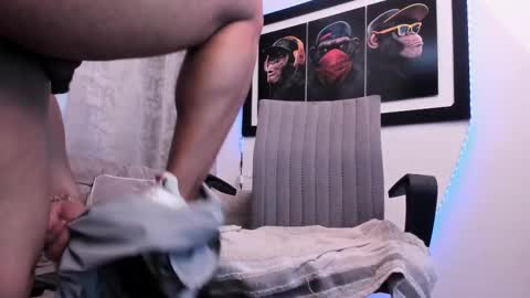 Maxcarther online show from March 11, 2025, 8:42 pm