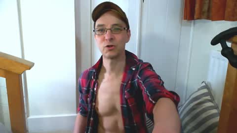 Max Davies online show from March 26, 2026, 4:12 pm