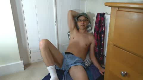 Max Davies online show from July 19, 2026, 4:44 pm