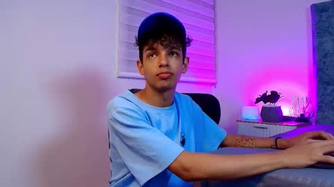 M A X F R O S T   online show from January 11, 2026, 7:19 pm