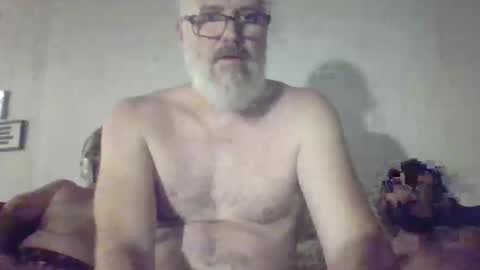 MaxHornD online show from October 18, 2025, 4:08 pm