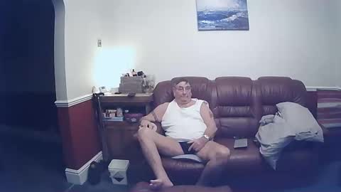 MAX online show from March 9, 2025, 9:57 pm