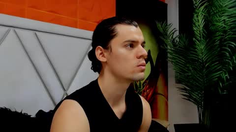 Snapshot of maxi_styles chatting on February 18, 2026, 11:39 am Alex online show from February 18, 2026, 11:39 am