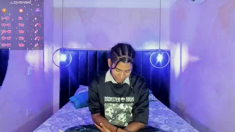 maxim online show from November 10, 2025, 3:05 am