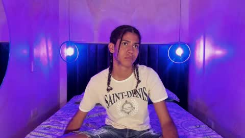 maxim online show from November 20, 2025, 3:07 am