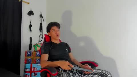 Maximiliano online show from December 14, 2025, 7:51 pm