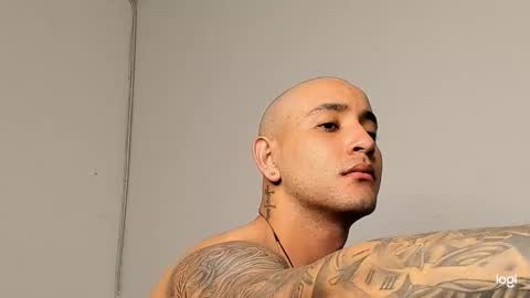 Snapshot of maximo004 chatting on January 19, 2026, 12:03 am Maximo online show from January 19, 2026, 12:03 am