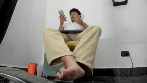 maximo__77 online show from January 7, 2026, 5:10 am