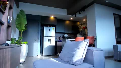 Snapshot of maximo_and_marcelo chatting on November 20, 2025, 12:05 pm maximo_and_marcelo online show from November 20, 2025, 12:05 pm