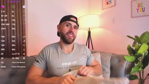 Maximo Wolf online show from February 17, 2026, 8:04 pm