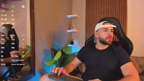 Maximo Wolf online show from March 3, 2026, 9:10 pm