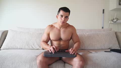 Sebastian online show from October 28, 2025, 8:11 pm