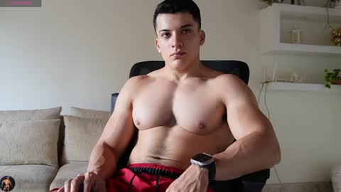 Snapshot of maximohoot chatting on May 3, 2026, 5:41 pm Sebastian online show from May 3, 2026, 5:41 pm