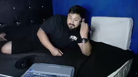 maximohot03 online show from September 13, 2025, 3:50 am