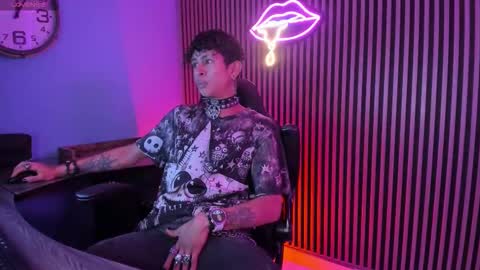 Snapshot of maximoking26 chatting on February 17, 2026, 3:47 am MAXIMO online show from February 17, 2026, 3:47 am