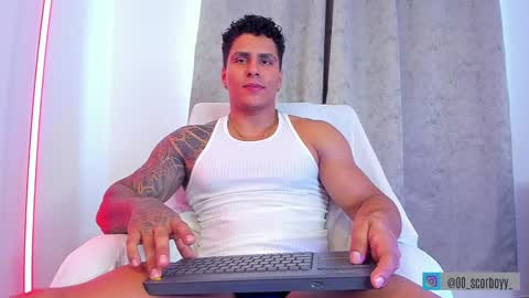 Maximoscott online show from February 3, 2025, 2:13 pm