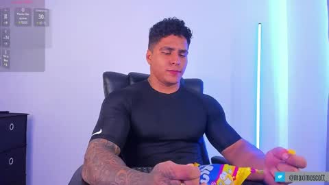 Maximoscott online show from February 16, 2025, 7:27 pm