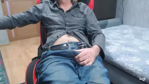 maximus3334 online show from February 24, 2026, 10:02 am