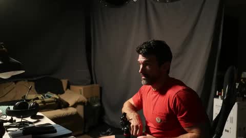 Maximus7871 online show from November 14, 2025, 2:43 am