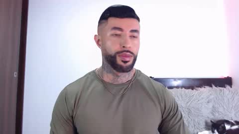 Independent Model online show from January 9, 2026, 4:15 am