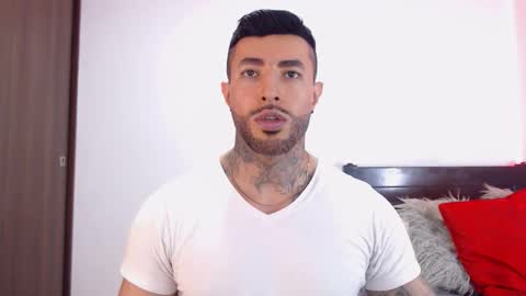 Independent Model online show from March 4, 2026, 2:50 am