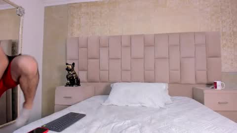 Maximus online show from October 25, 2025, 3:58 am