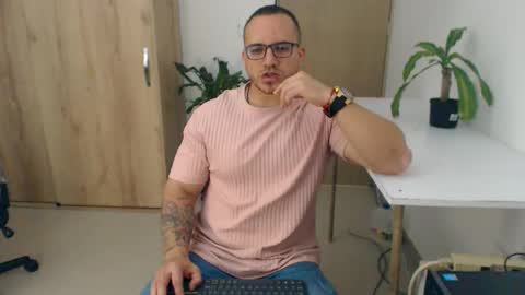 maximus online show from April 30, 2026, 11:09 pm