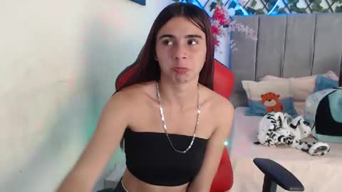 maxinesex_ online show from September 24, 2025, 1:47 pm