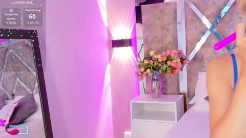 Maxi Rogers online show from November 29, 2025, 11:02 am