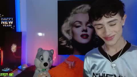 Max online show from January 2, 2025, 10:55 pm