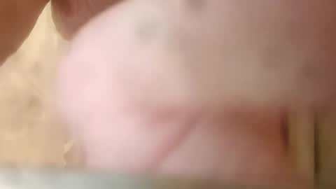 Snapshot of maxmelon2800 chatting on October 12, 2025, 11:04 pm maxmelon2800 online show from October 12, 2025, 11:04 pm