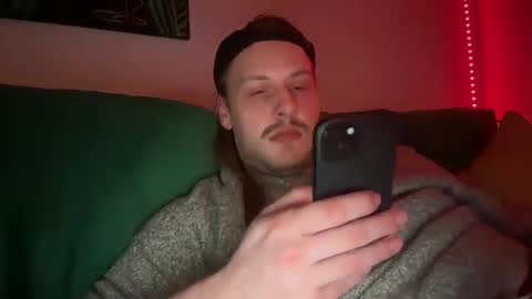 Snapshot of maxwatts95 chatting on February 9, 2025, 10:20 am Max Watts online show from February 9, 2025, 10:20 am