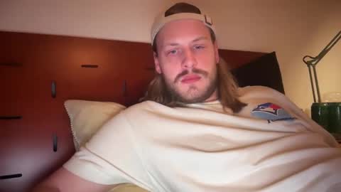 Snapshot of maxwatts95 chatting on September 28, 2025, 9:03 am Max Watts online show from September 28, 2025, 9:03 am