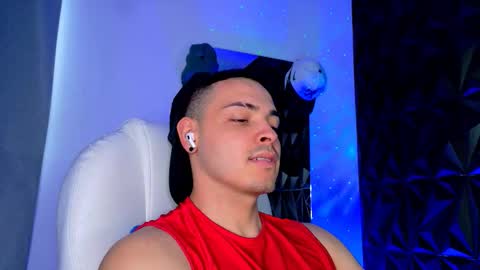 Snapshot of maxwell_dupont chatting on January 12, 2026, 8:47 pm MAX online show from January 12, 2026, 8:47 pm