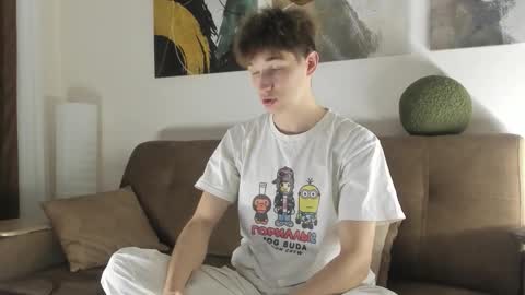 Snapshot of maxwellchik chatting on October 1, 2025, 3:40 pm maxwellchik online show from October 1, 2025, 3:40 pm