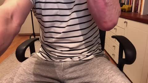 Max online show from December 10, 2024, 5:39 am