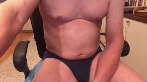 Max online show from October 9, 2025, 5:49 am